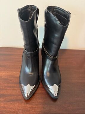 Black Western Silver-Toe Mid-Calf Boots - size 6.5